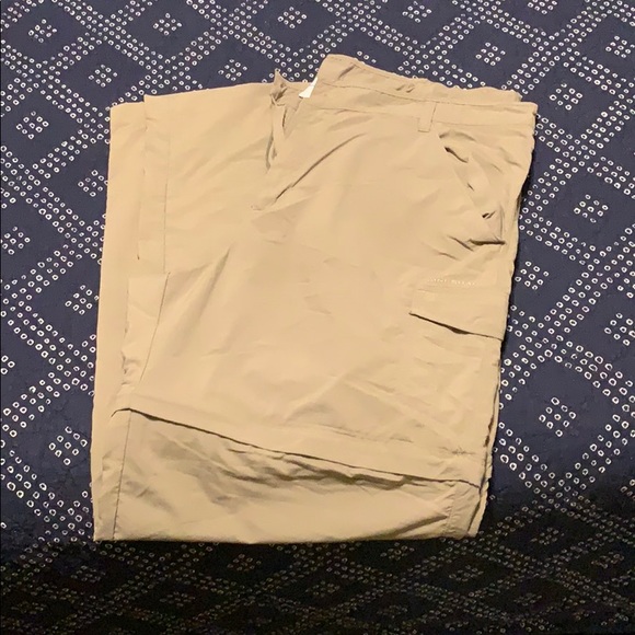 Columbia - Picture 1 of 6